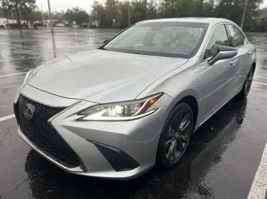Lexus ES 350 2023 F SPORT Handling 4dr Sedán