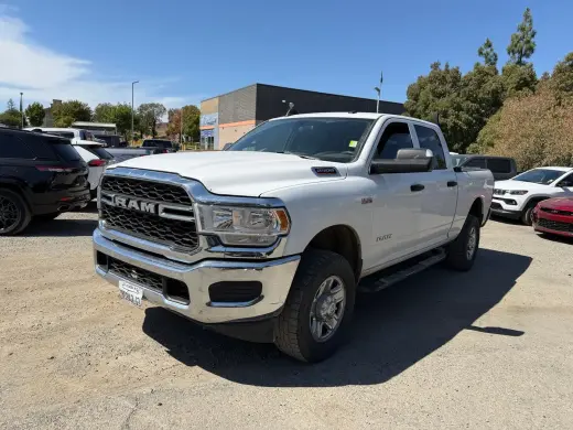 Ram 2500 2022 4x4 Tradesman 4dr Crew Cab 6.3 ft. SB Pickup