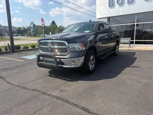 Ram 1500 2016 4x4 SLT 4p Cabasión de Equipo 5.5 pies CB Camioneta