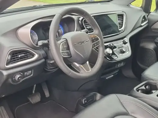 Chrysler Pacifica 2025 Select 4dr Mini-Van
