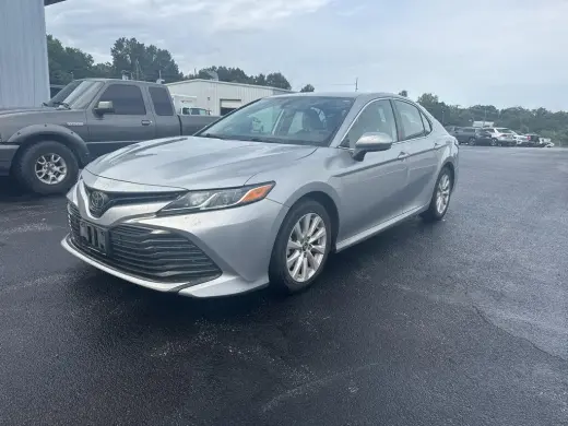 Toyota Camry 2019 LE 4dr Sedán