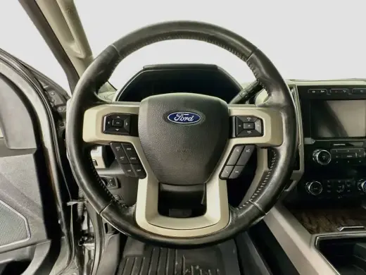 Ford F-350 Super Duty 2019 4x4 Lariat 4dr Crew Cab 6.8 ft. SB SRW Pickup