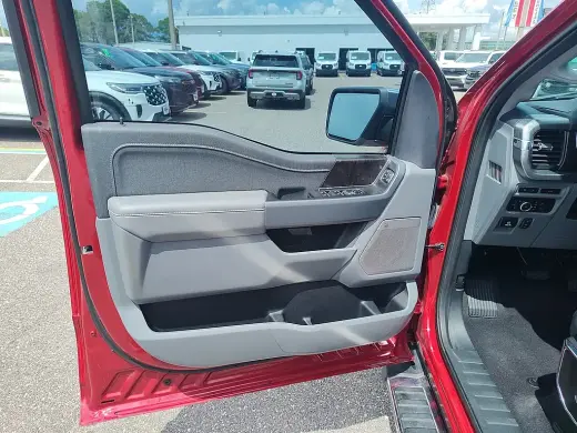 Ford F-150 2023 4x2 Lariat 4dr SuperCrew 5.5 ft. SB