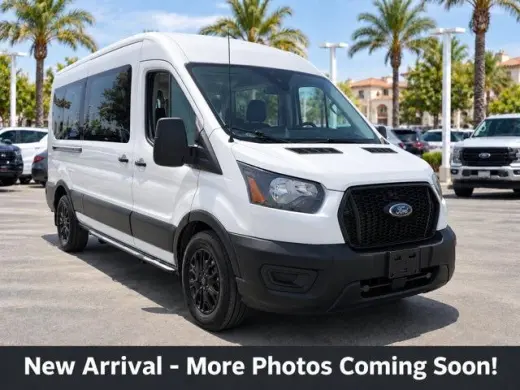 Ford Transit 2022 350 XL 3dr LMB Techo Medio Furgón de Pasajeros