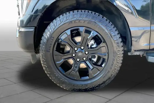 Ford F-150 2022 4x4 XLT 4dr SuperCrew 5.5 ft. SB