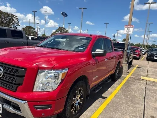 Nissan Titan 2021 4x2 SV 4dr Crew Cab 5.6 ft. SB
