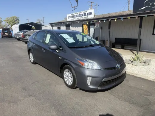 Toyota Prius Plug-in Hybrid 2014