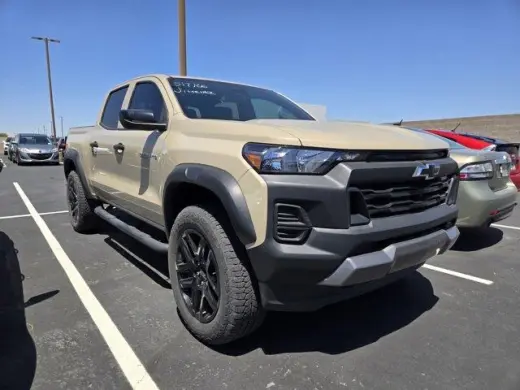 Chevrolet Colorado 2024 4x4 Trail Boss 4dr Crew Cab 5 ft. SB