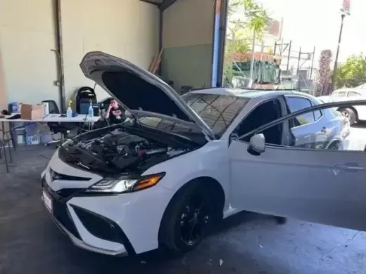 Auto Glass Window Tinting