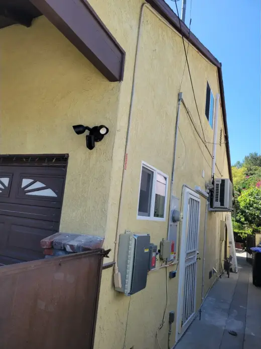 MONTERREY PARK- APT. DE 1 REC.