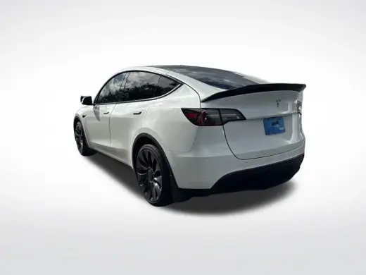 Tesla Model Y 2022 tracción en las cuatro ruedas (AWD) de largo alcance y 4 puertas tipo crossover