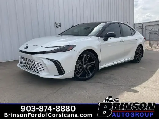 Toyota Camry 2026 SE sedán de 4 puertas