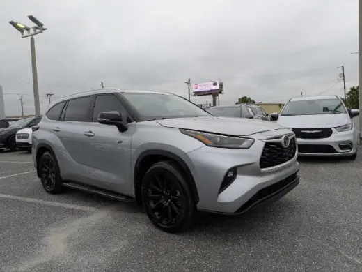 Toyota Highlander 2024 LE SUV de 4 puertas