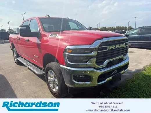 Ram 2500 2026 4x4 Big Horn 4 puertas Crew Cab Caja Corta de 6.3 pies