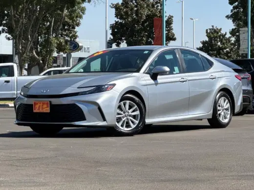 Toyota Camry 2025 SE 4dr Sedán