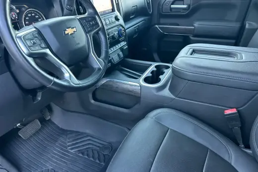 Chevrolet Silverado 1500 2021 4x4 LTZ 4 puertas Crew Cab 5.8 pies. Cabina corta