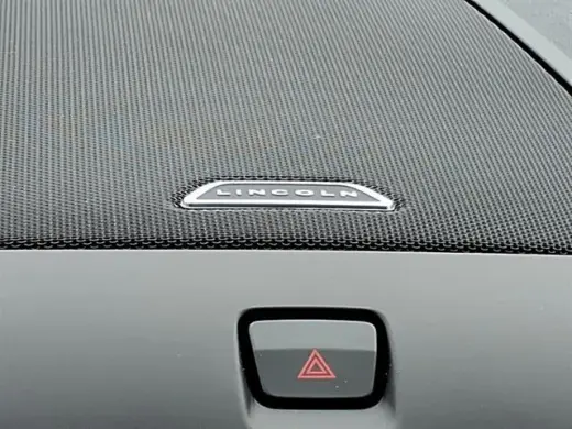 Lincoln Continental 2017 tracción en las cuatro ruedas Premiere 4d Sedán