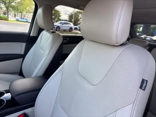 Ford Edge 2017 AWD Titanium 4dr Crossover
