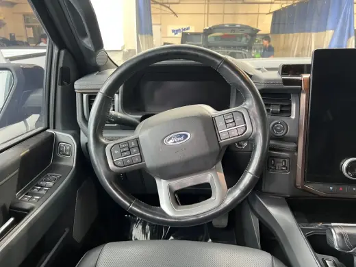 Ford F-150 Lightning 2022 4x4 Lariat 4dr SuperCrew 5.5 ft. SB