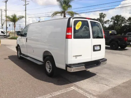 Chevrolet Express 2025 2500 3dr Van de Carga