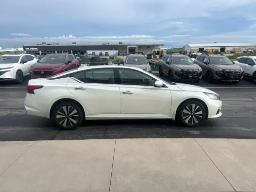 2020 Nissan Altima