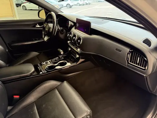 2023 Kia Stinger