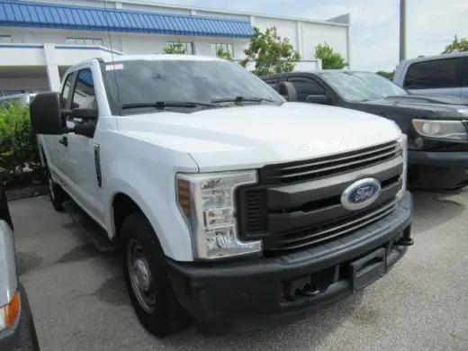Ford F-250 Super Duty 2019 4x2 XL 4dr SuperCab 6.8 ft. SB Pickup