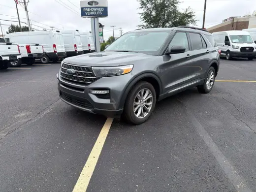 Ford Explorer 2023 AWD XLT SUV de 4 puertas