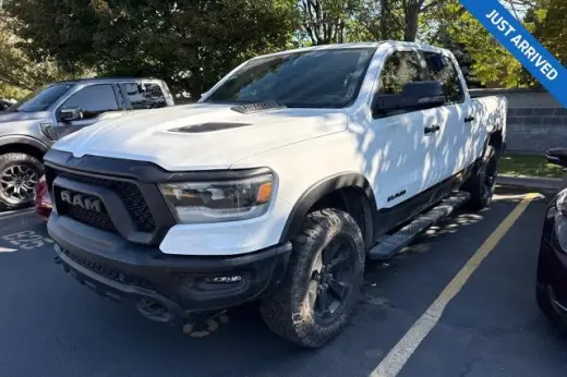 Ram 1500 2023 4x4 Rebel 4 puertas Cabina Doble Caja Corta de 5.6 pies