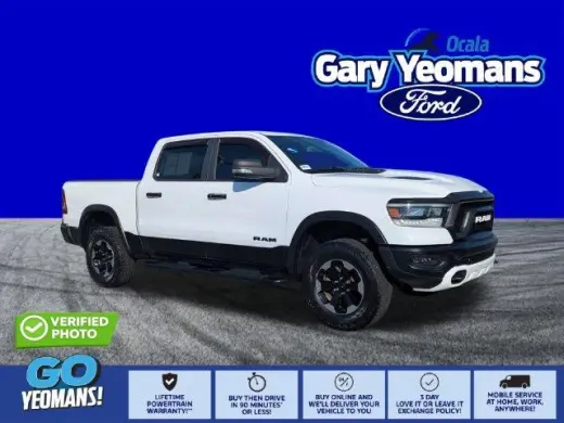Camioneta Ram 1500 2019 4x4 Rebel de 4 puertas, cabina doble y batea de 5.6 pies