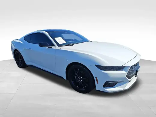 Ford Mustang 2024 EcoBoost Fastback de 2 puertas