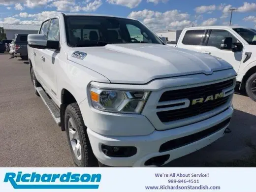 Ram 1500 2020 4x4 Big Horn 4 puertas Crew Cab batea corta de 5.6 pies