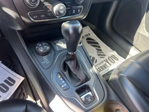 Jeep Cherokee 2019 4x4 Trailhawk SUV de 4 puertas