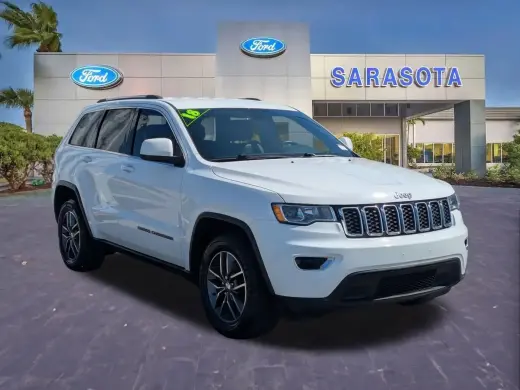 Jeep Grand Cherokee 2018 4x2 Laredo SUV de 4 puertas