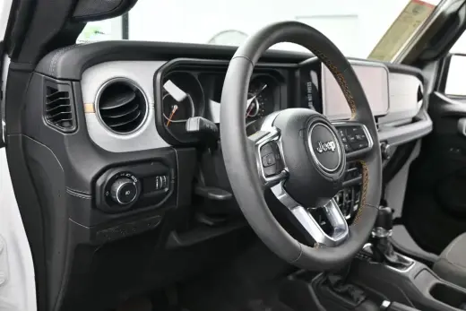 Jeep Wrangler 2024 4x4 Sahara 4dr SUV
