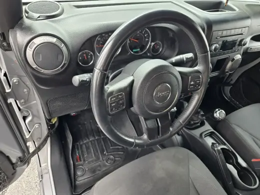 Jeep Wrangler 2015 4x4 Sport 2dr SUV