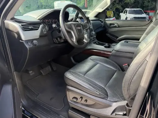 GMC Yukon XL 2019 4x2 SLE 4dr SUV