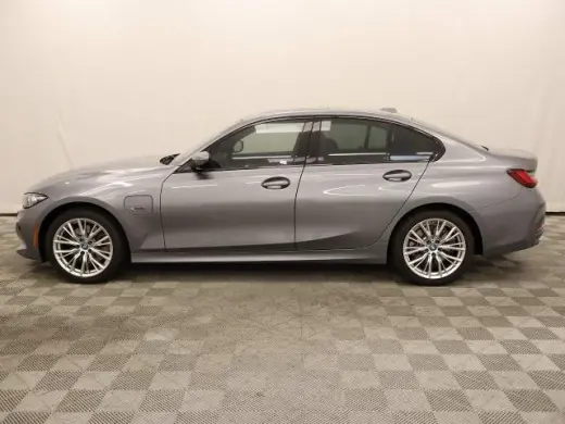 BMW Serie 3 2023 4x4 330e xDrive Sedán 4p.