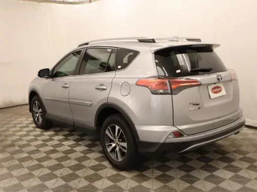 Toyota RAV4 2017 XLE SUV de 4 puertas
