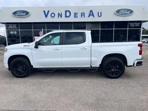 Chevrolet Silverado 1500 2023 4x4 RST 4dr Crew Cab 5.8 ft. SB
