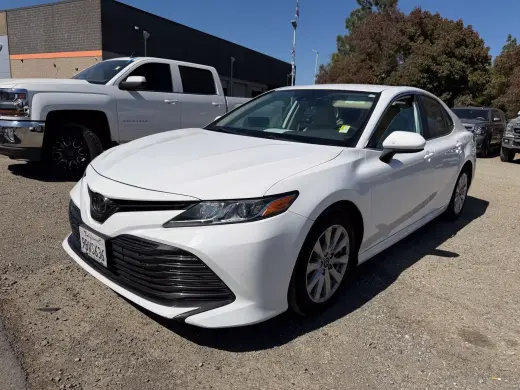 Toyota Camry 2019 LE 4dr Sedán