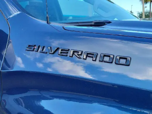 Chevrolet Silverado 1500 2023 4x4 Custom 4dr Crew Cab 5.8 ft. SB