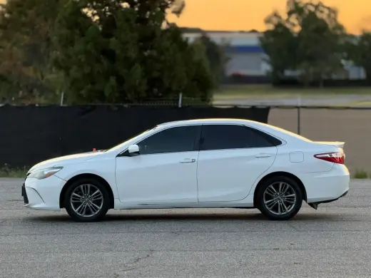 Toyota Camry 2016 SE 4dr Sedan
