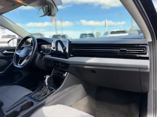 Volkswagen Jetta 2025 SE 4p Sedana