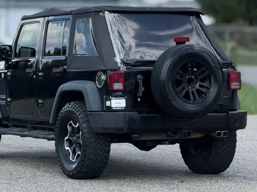 Jeep Wrangler Unlimited 2015 4x4 Sport 4 puertas SUV