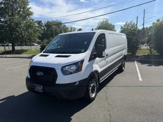 Ford Transit 2025 150 3dr SWB Techo Bajo Furgón de Carga