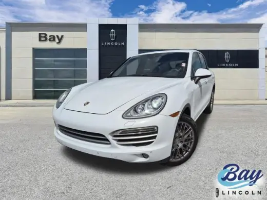 Porsche Cayenne 2014 con transmisión automática integral Platinum 4dr SUV