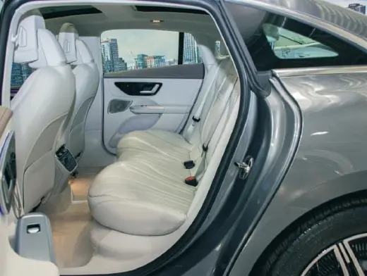 Mercedes-Benz EQE 2023 AWD EQE 500 4MATIC 4dr Sedán