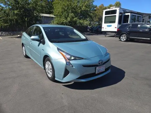 Toyota Prius 2017, dos unidades de 4 tracciones de hatchback