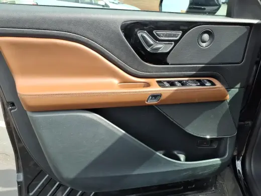 Lincoln Aviator 2023 AWD Reserve 4dr SUV